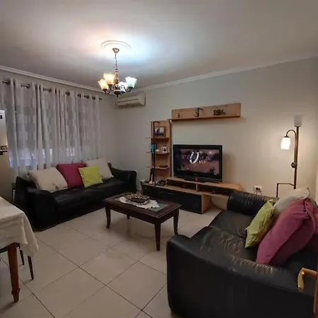 Downtown Apartment *